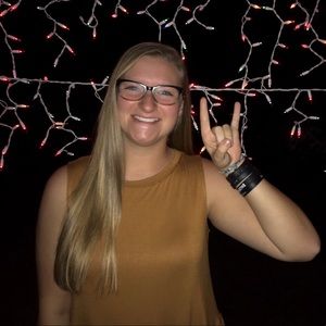 Meet your Posher, Riley